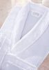 ROBE WHITE WASP PATTERN SIZE 2XL