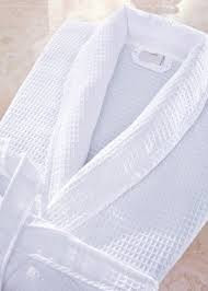 ROBE WHITE WASP PATTERN SIZE 2XL