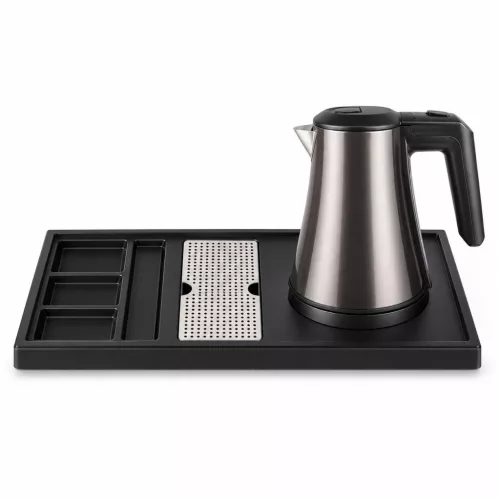 HOBBB Gentofte tray + Fredericia H1208 Gun kettle, 0.8 l – set