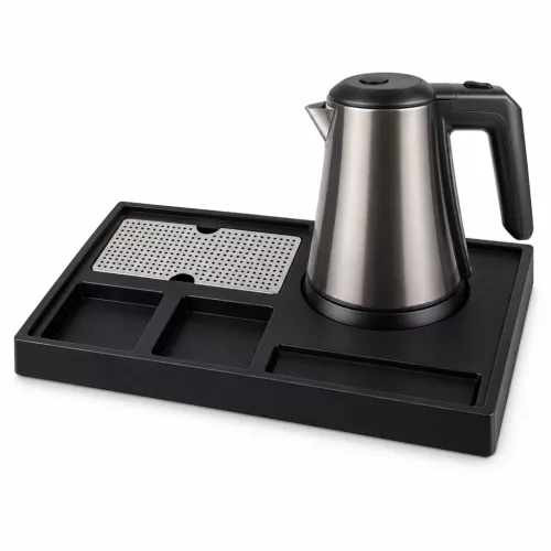 HOBBB Charlottenlund tray + Fredericia H1208 Gun kettle, 0.8 l – set