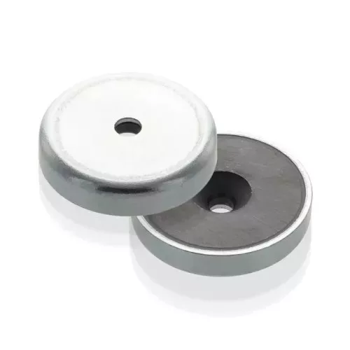 Strong magnet (SZKMagnet)