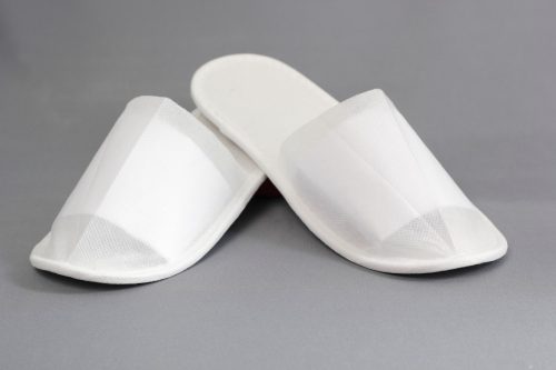 Basic nonwoven hotel slippers