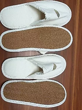 Quivera sustainable children's slippers with cork sole